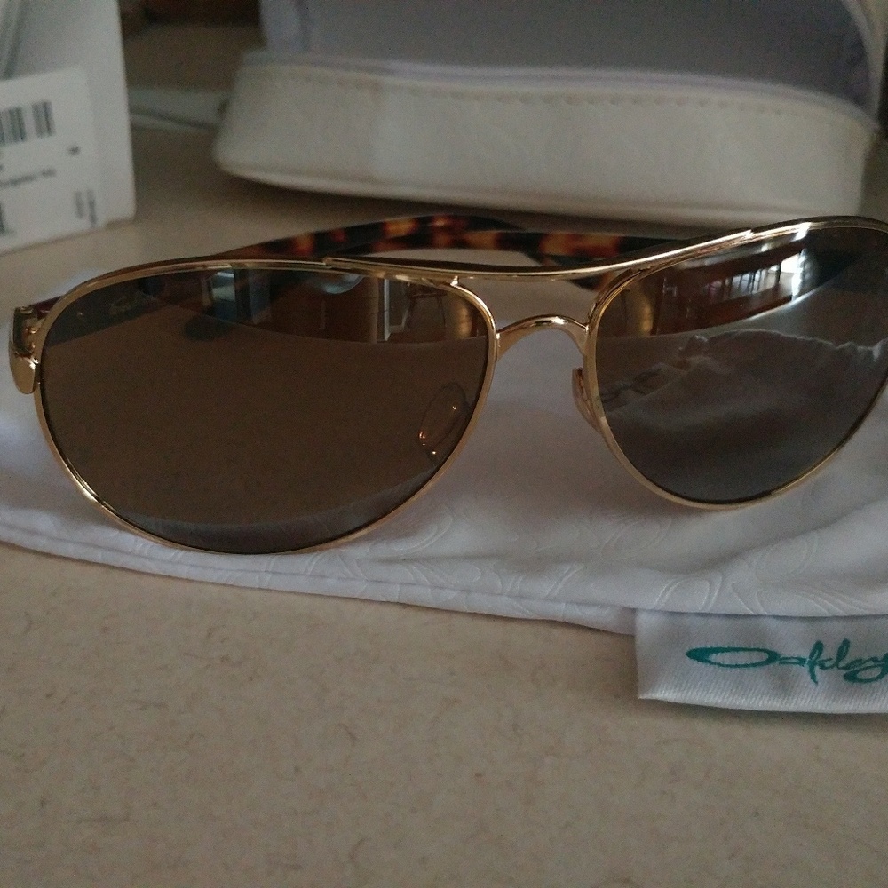 Oakley Feedback  OO4079-04
